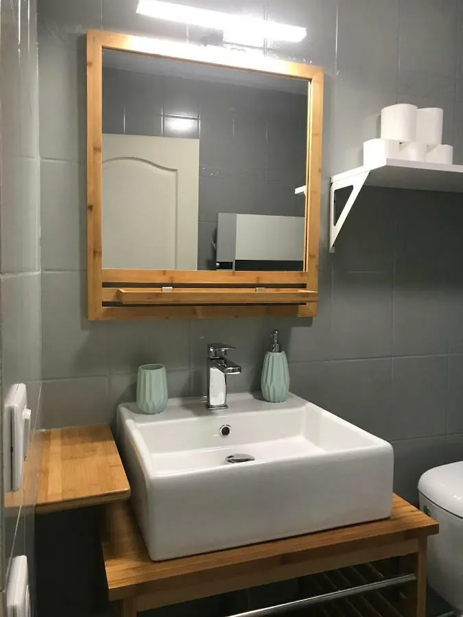 Apartment Au Pied Du Telecabine, T3 50M2 Pour 8 Personnes. Cauterets